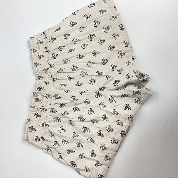 A New Day Ecru/ Cream Flower Print Linen Blend Pull-on Short Pockets Drawstring - Picture 6 of 12